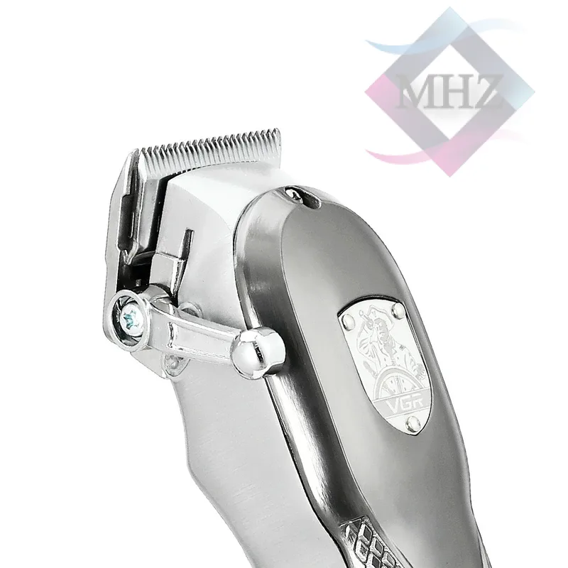 ماشین اصلاح موی سر و صورت تریمر وی جی آر مدل V-276، با طراحی ارگونومیک، دارای نمایشگر LED، منبع انرژی باتری قابل شارژ، اندازه اصلاح 0.8 تا 12 میلیمتر، جنس تیغه استیل ضد زنگ، مدت زمان شارژ 180 دقیقه و مدت زمان استفاده پس از شارژ 250 دقیقه