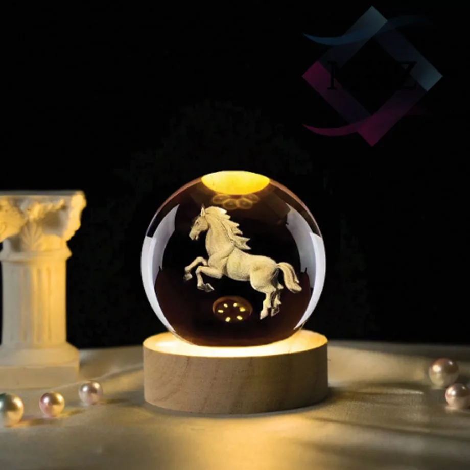 چراغ خواب مدل گوی کریستالی طرح اسب قطر 8 سانتیمتر